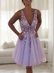 A-Line/Princess V-neck Short/Mini Tulle Homecoming Dresses With Beading