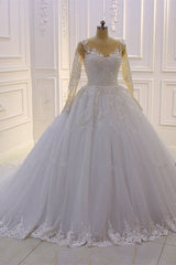 Gorgeous Long A-Line Bateau Pearl Tulle Appliques Lace Wedding Dress with Sleeves