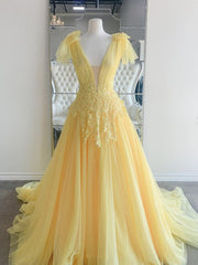 Yellow Long A-line V Neck Lace Tulle Backless Formal Graduation Prom Dresses